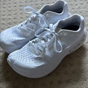 Topo Athletic Women's White Sneakers